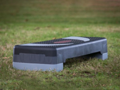 Kompakte Step – 3-fach höhenverstellbare Trainingsplattform